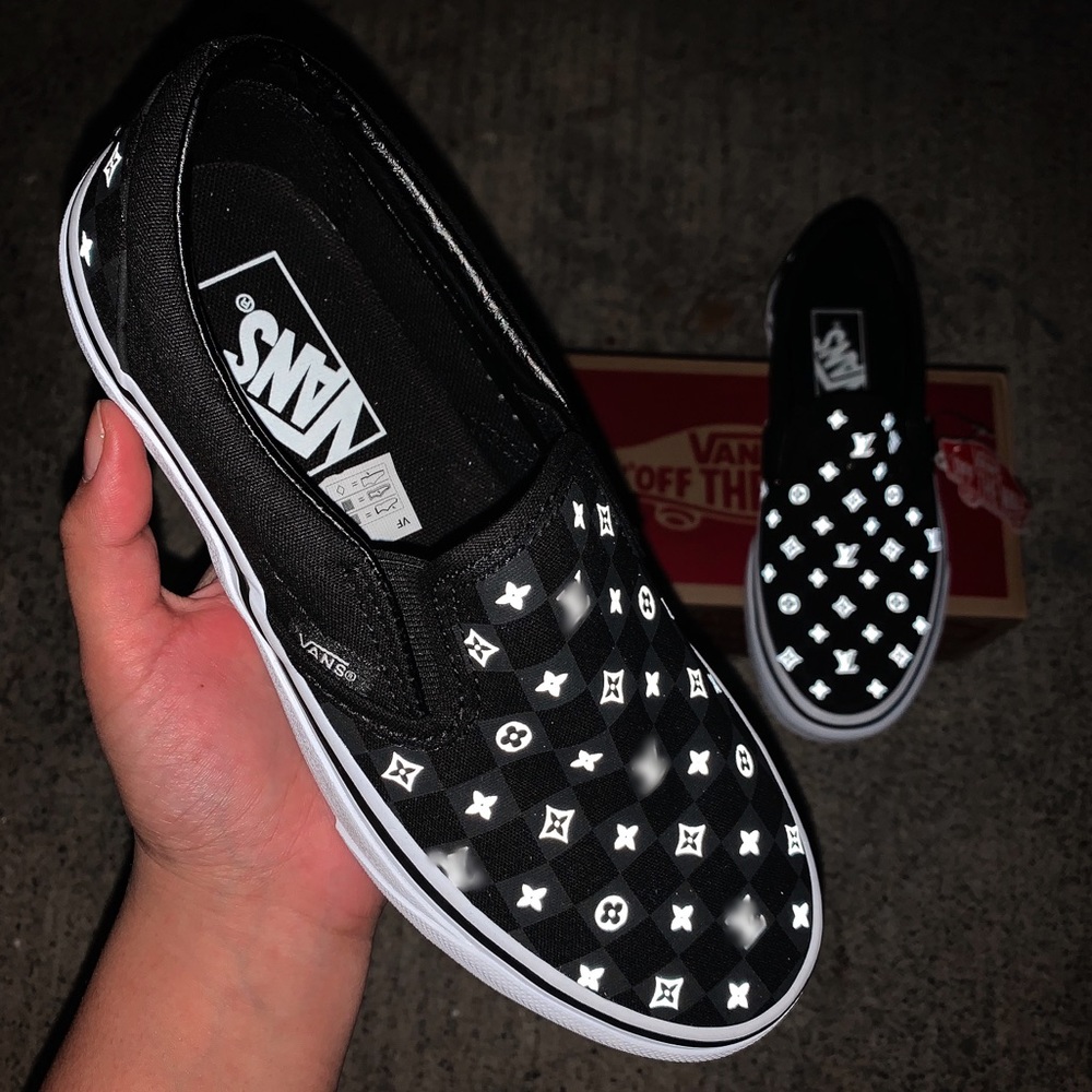 custom reflective vans